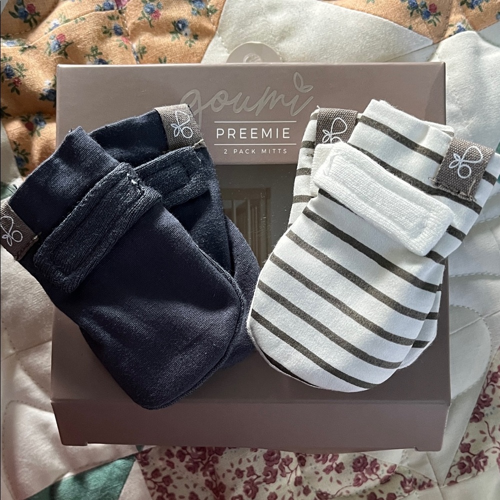 Goumí Preemie 2-Pack Baby Mittens - Navy & White Stripe